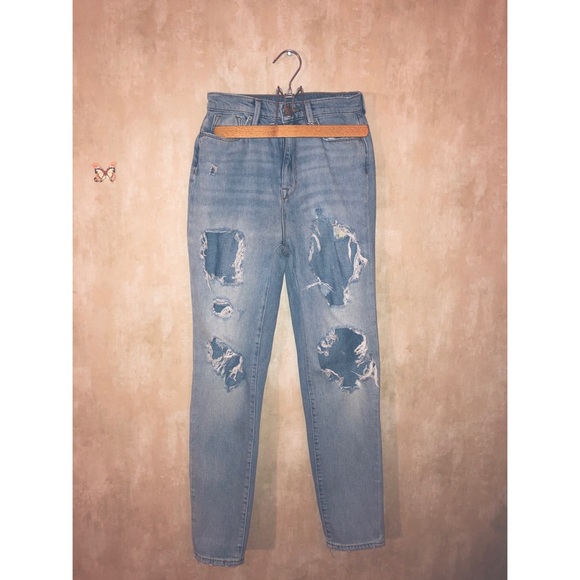 Urban Outfitters BDG Mom Jean Distressed - Picture 2 of 5